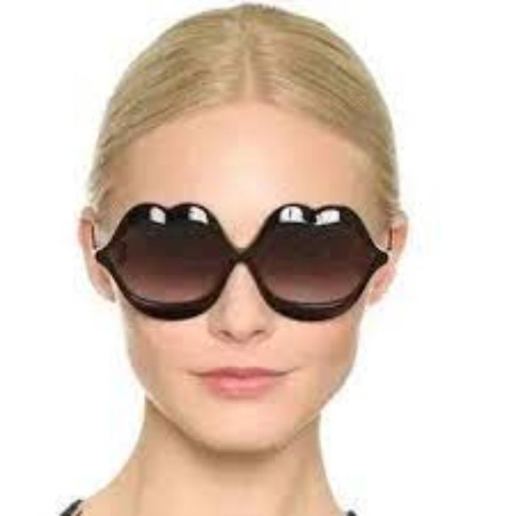 BNIB! Wildfox Lip Service Sunglasses - Picture 2 of 15